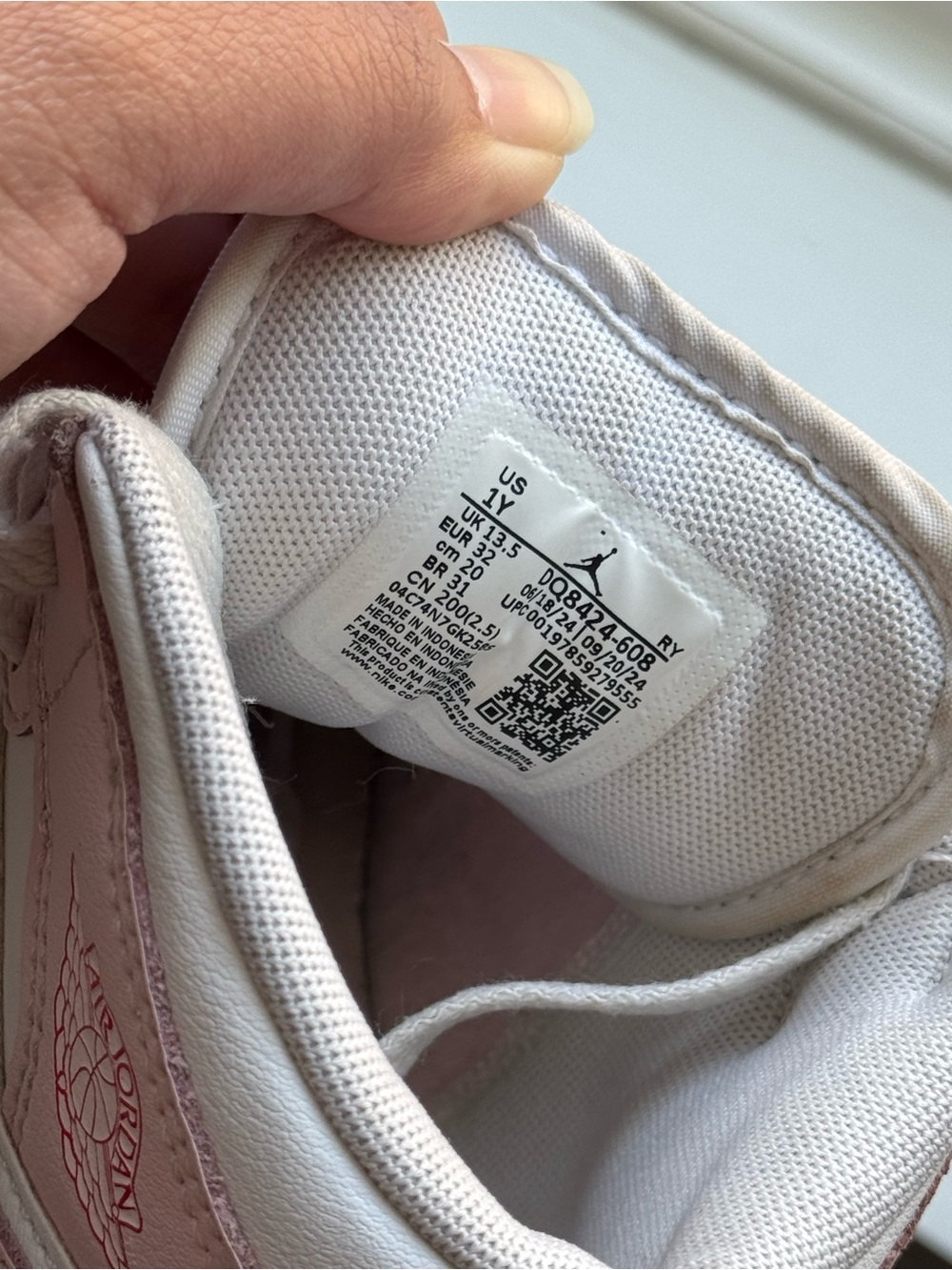 Air Jordan 1 Mid Pearl Pink White Kids Size 1Y - Picture 5 of 5